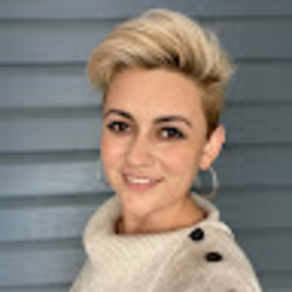 Meet your Posher, Sofia